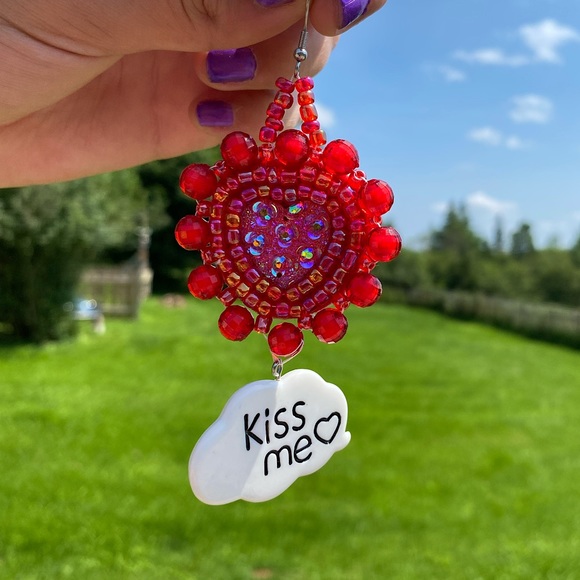 Indigenous bead work matching earrings and necklace - Picture 3 of 3